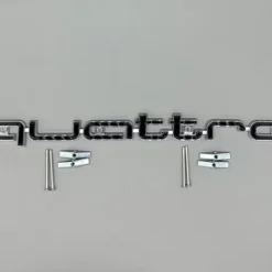 Audi-Quattro-Emblem-Grillen