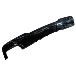 Sportig blanksvart diffuser i M Performance-stil för BMW F10/F11 520i–530d – perfekt passform, vänster utblås & snabb leverans!