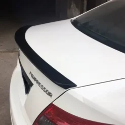 Mercedes-W204-AMG-Vinge-Spoiler-Blanksvart