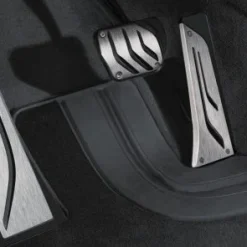 Alternative view of BMW M-Performance pedaler