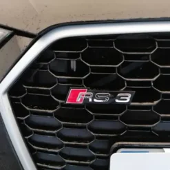 RS3-Emblem-Till-Grillen-Audi-Krom