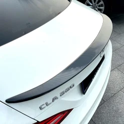 W117 Mercedes AMG spoiler kolfiber