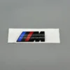 Blanksvart BMW M-emblem för baklucka – perfekt för sportig bilstyling