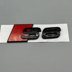 Audi-S6-Emblem-Blanksvart