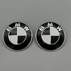 BMW-Emblem-Svart-Vit-82mm-73mm-Frambak