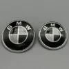 BMW-Emblem-SvartVit-Kolfiber-82mm-73mm
