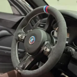 BMW F-serie rattöverdrag i svart mocka med perfekt passform och hög komfort