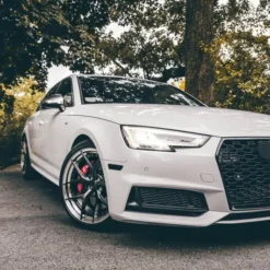 Audi-A4-B9-S4-RS4-Grill-Blanksvart-2016-2018 kopieraAudi-A4-B9-S4-RS4-Grill-Blanksvart-2016-2018
