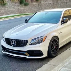 Mercedes-C63-Frontläpp-W205-AMG-Blanksvart-Edition-1