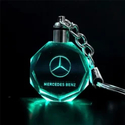 Mercedes nyckelring med kristall – skiftar färg genom vridning, exklusiv design