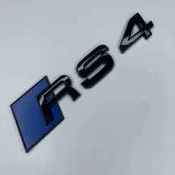 Audi RS4 Emblem Baklucka Blå