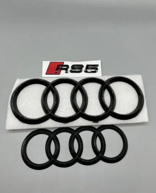 Audi-RS5-Emblem-Ringar-Svarta