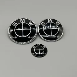 BMW-Emblem-3-Pack-Helsvarta