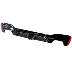 Aggressiv M5 CS-diffuser i stilren kolfiber-look – perfekt för din BMW G30 eller G31 med M-Sportpaket.