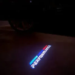 BMW LED-dörrlampor som projicerar en skarp BMW-logotyp – enkel installation, premium känsla.