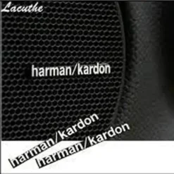 Harman Kardon emblem-stickers – ge din bil en exklusiv ljudsystem-look med denna stilrena 2-pack-dekal.