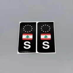 S-märken svart/vit med Lebanon-flagga – 2-pack dekorativa bilmärken för stil och identitet.