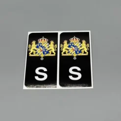 S-märken svart/vit Variant II med polisdesign – 2-pack stilrena bilmärken för personlig bilstil.