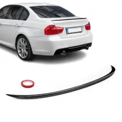 Blanksvart spoilervinge i M3-design till BMW E90 som ger bilen ett sportigt, stilrent och mer aggressivt bakparti.