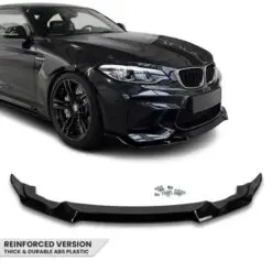 BMW M2 F87 med blanksvart frontläpp monterad – ger lägre front, bredare uttryck och tydligare motorsportkänsla.