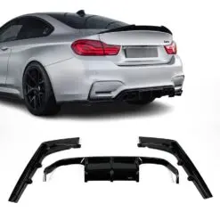 Blanksvart diffuser monterad på BMW M3 och M4 som ger bilen en mer aggressiv och sportig bakprofil.