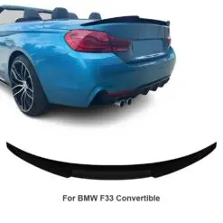 Blanksvart V-Style M4 vinge monterad på BMW 4 Series Convertible F33 som ger bilen en sportig och aggressiv design inspirerad av BMW M4 F83.