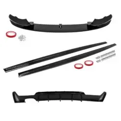 Komplett Performance kit i blanksvart till BMW F32/F33/F36 som ger ett sportigt och enhetligt utseende.