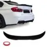 Blanksvart PSM-Style vinge monterad på BMW 3-serie F30 och M3 F80 som ger bilen en aggressiv och sportig bakprofil.