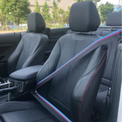 BMW M bälte svart med M stripes – sportigt och stilrent bälte med premiumdesign inspirerad av BMW Motorsport.